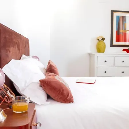 Plum Guide - Generate Apartment Lissabon